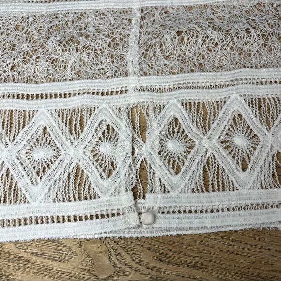 Miguelina Eloise Riviera Mayan Lace Floral Sheer Crop Top Size XS/S - Picture 5 of 9